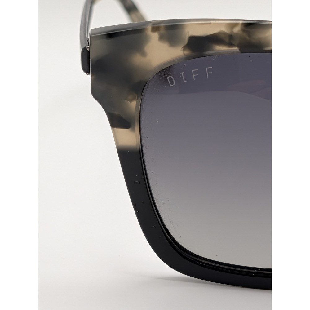 DIFF Eyewear Bella Polarized Sunglasses Gray Tortoise Black Gradient GF-GG10P - Picture 10 of 16